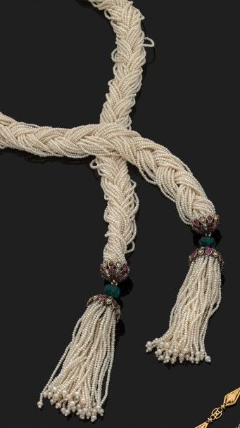 COLLIER DRAPERIE serti de mille-et-une petites...
