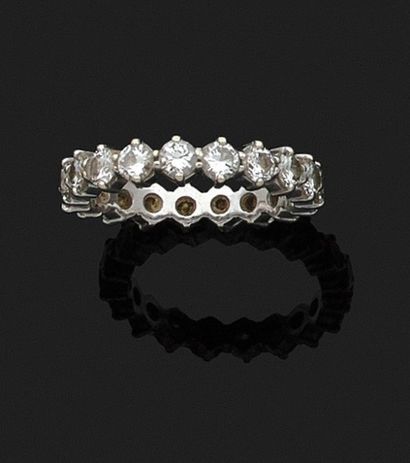 ALLIANCE AMÉRICAINE en or gris 18k (750 millièmes)...