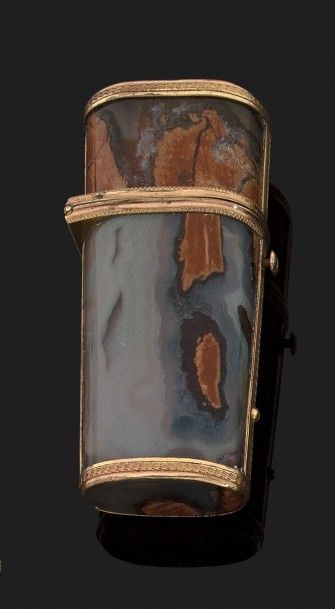 ÉTUI NÉCESSAIRE en agate grise et jaspe brun...