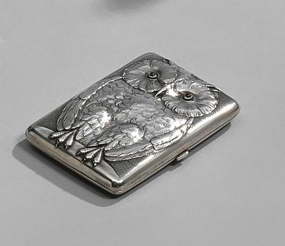 BOÎTE À CIGARETTES en argent et vermeil,...