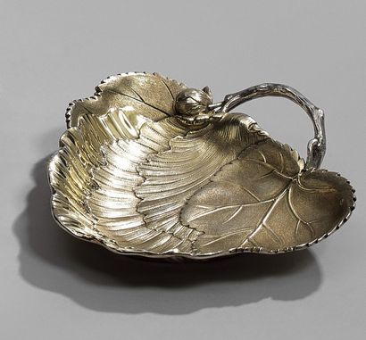 ODIOT, orfèvre
COUPE À FRAISES en argent...