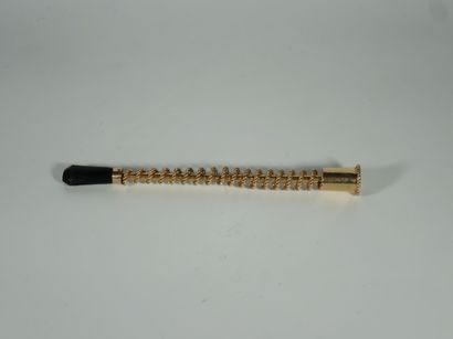 PORTE-CIGARETTE en or jaune 14k (585 millièmes)...