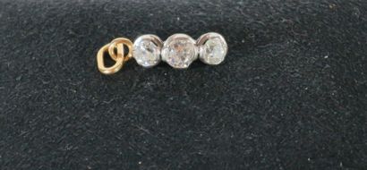 PETIT PENDENTIF en or jaune et or gris 18k...