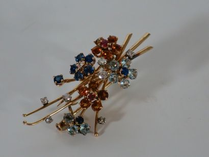 BROCHE BOUQUET DE FLEURS en or jaune 18k...