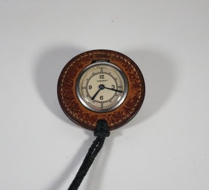 CHAUMET
PETITE MONTRE PENDENTIF ronde dans...
