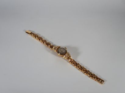 MONTRE DE DAME en or jaune 18k (750 millièmes),...
