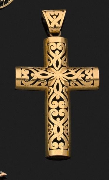PENDENTIF CROIX en or jaune 18k (750 millièmes)...