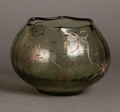 Émile GALLÉ (1846-1904)

Vase sphérique sur...