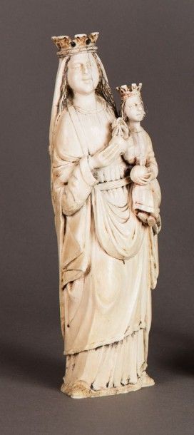 Vierge à l'enfant en ivoire sculpté, traces...