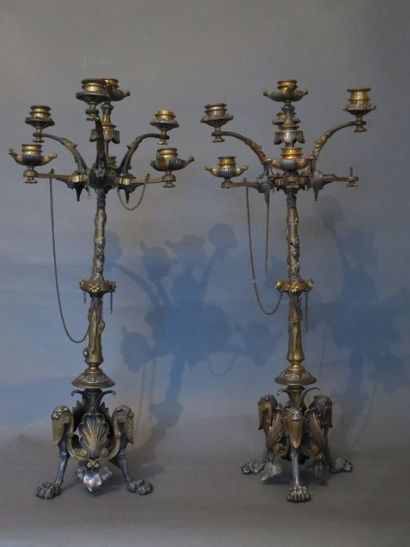 Paire de candélabres en bronze doré et argenté...
