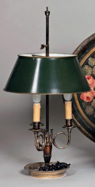 Lampe bouillotte trompes de chasse en bronze...