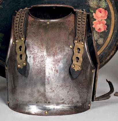 Cuirasse de cuirassier en acier signée à...