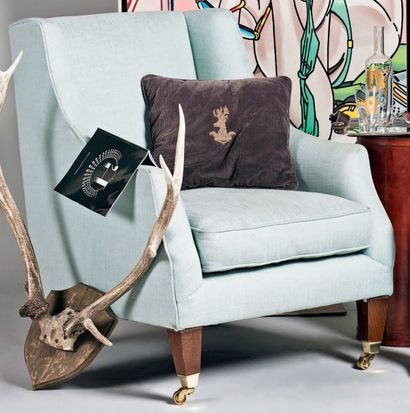 *LAURA ASHLEY

Fauteuil à oreilles garni...