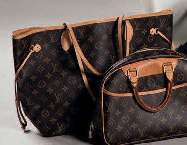 *Louis VUITTON

Sac à main cabas en toile...
