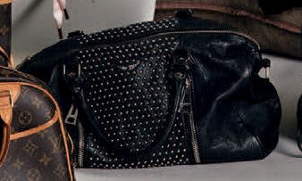 *ZADIG & VOLTAIRE

Touly
Sac à main clouté...