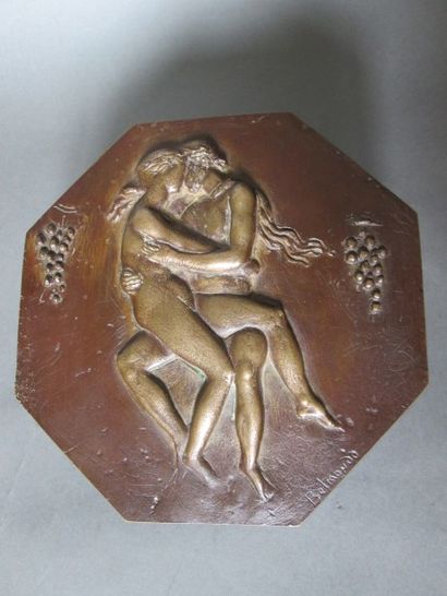 Paul BELMONDO (1898-1982)

L'Été
Médaillon...