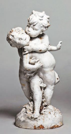 Sculpture en fonte laquée blanc représentant...