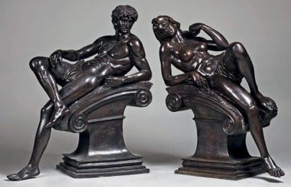 Deux importantes sculptures en bronze à patine...