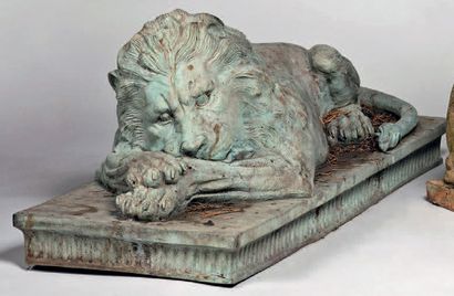 Paire de sculptures en bronze représentant...
