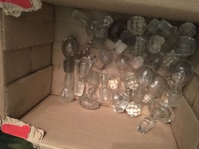 Lot de bouchons de carafe.