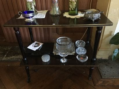 Table à roulettes.