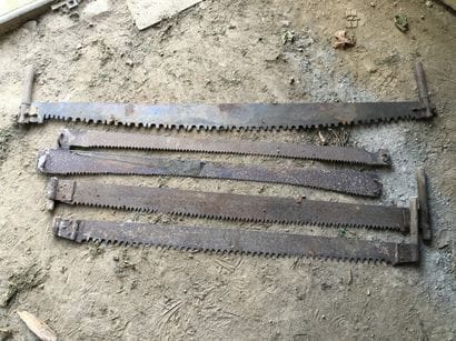 Lot d'outillage divers dont corde, cable...