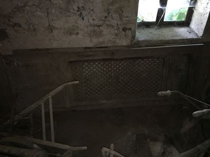 Une porte.