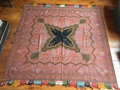 Pashmina. Usures et déchirures. 187 cm x...