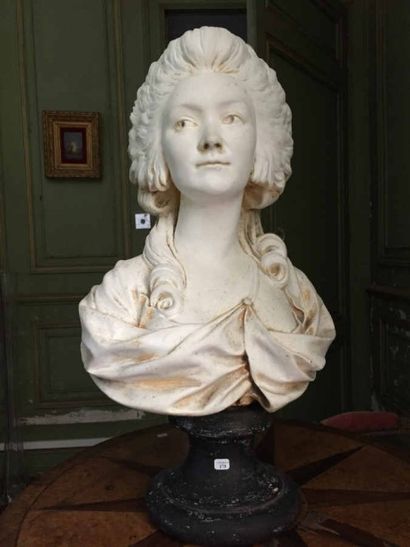 D'après .... Buste en plâtre d'une femme...