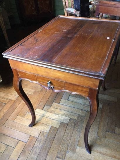 Table à jeux en acajou, plateau amovible...