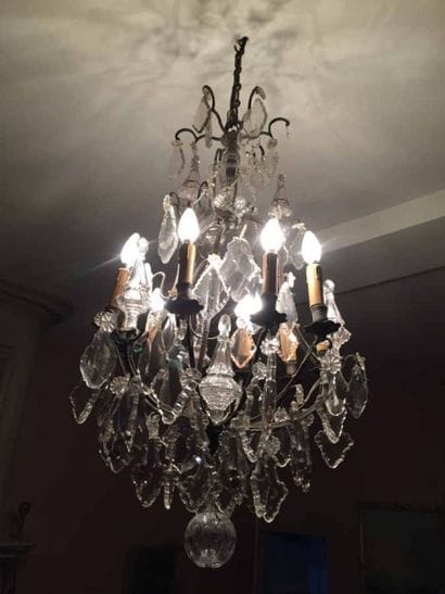 Lustre en bronze à neuf bras de lumière,...