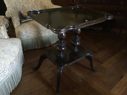 Petite table à thé en bois naturel, à quatre...
