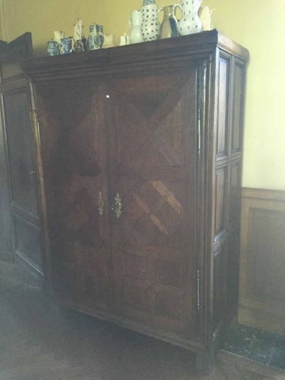 Armoire en chêne naturel,manque la corniche,...