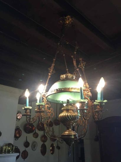 Lustre à 9 bras de lumière, en bronze anciennement...