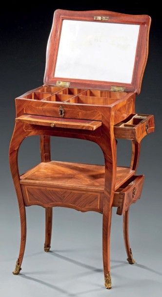PETITE TABLE DE SALON en placage de bois...