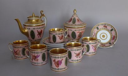 CHANTILLY

Service à café en porcelaine dure...