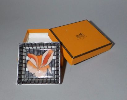 HERMES Paris

Coupelle carrée en porcelaine...