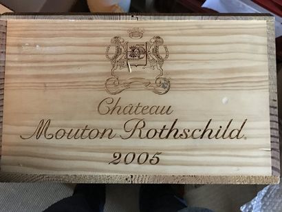 12 BOUTEILLES CHÂTEAU MOUTON ROTHSCHILD,...