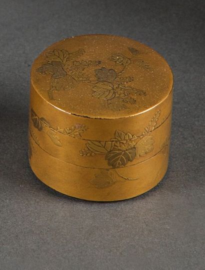 PETITE BOÎTE cylindrique à deux compartiments...