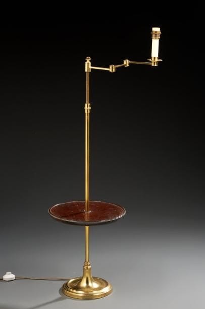 Paire de guéridons lampadaires avec bras...
