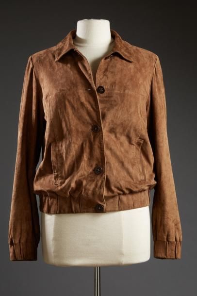 Eric BOMPARD

Blouson de dame en chèvre velours...
