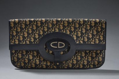 Christian DIOR

Cabas/pochette en toile 