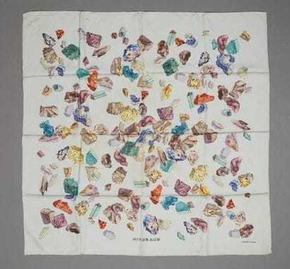 HERMES Paris 

Minéraux

Carré en twill de...