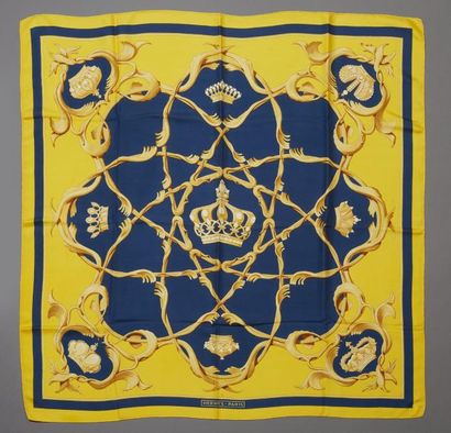 HERMES Paris

Couronne

Carré en twill de...