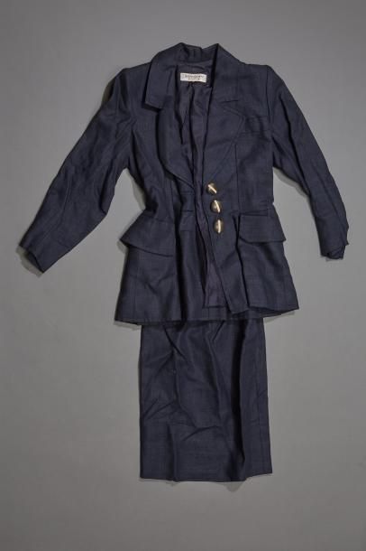YVES SAINT LAURENT Rive Gauche

Tailleur...
