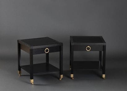 Paire de tables carrées formant bouts de...