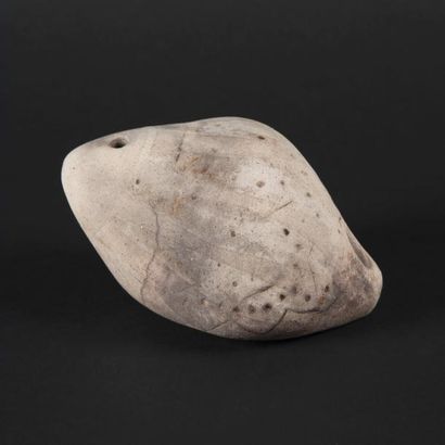 Ocarina en forme de coquillage.
Terre cuite...