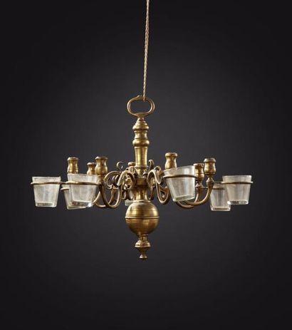 Lustre de style hollandais en laiton à sept...