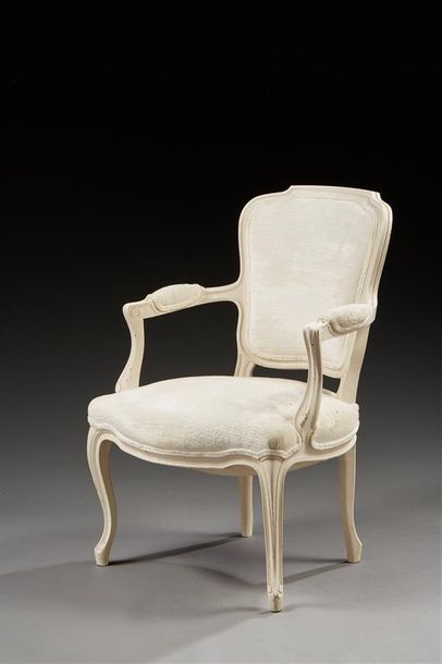Fauteuil cabriolet et bois laqué blanc de...