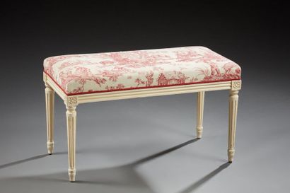 Banquette rectangulaire de style Louis XVI...